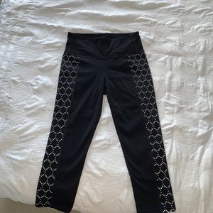 Athleta leggings (black and cropped)